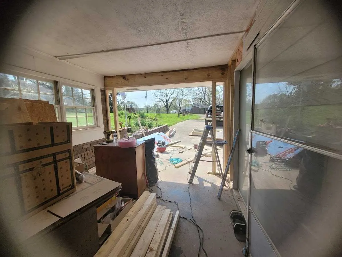 Air movers and dehumidifier for Drying & Dehumidification in Glendale